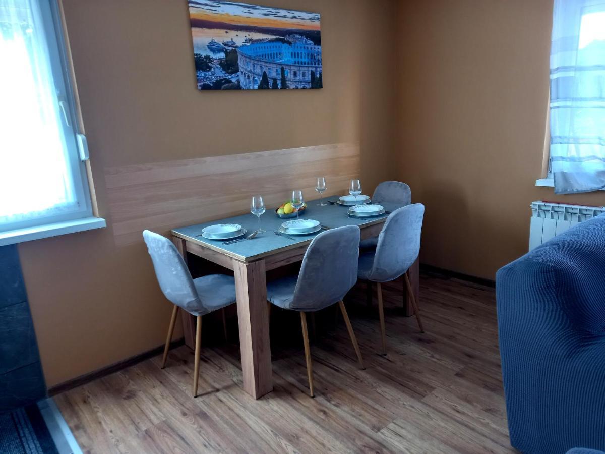 Apartman Barbara Διαμέρισμα Πούλα Εξωτερικό φωτογραφία